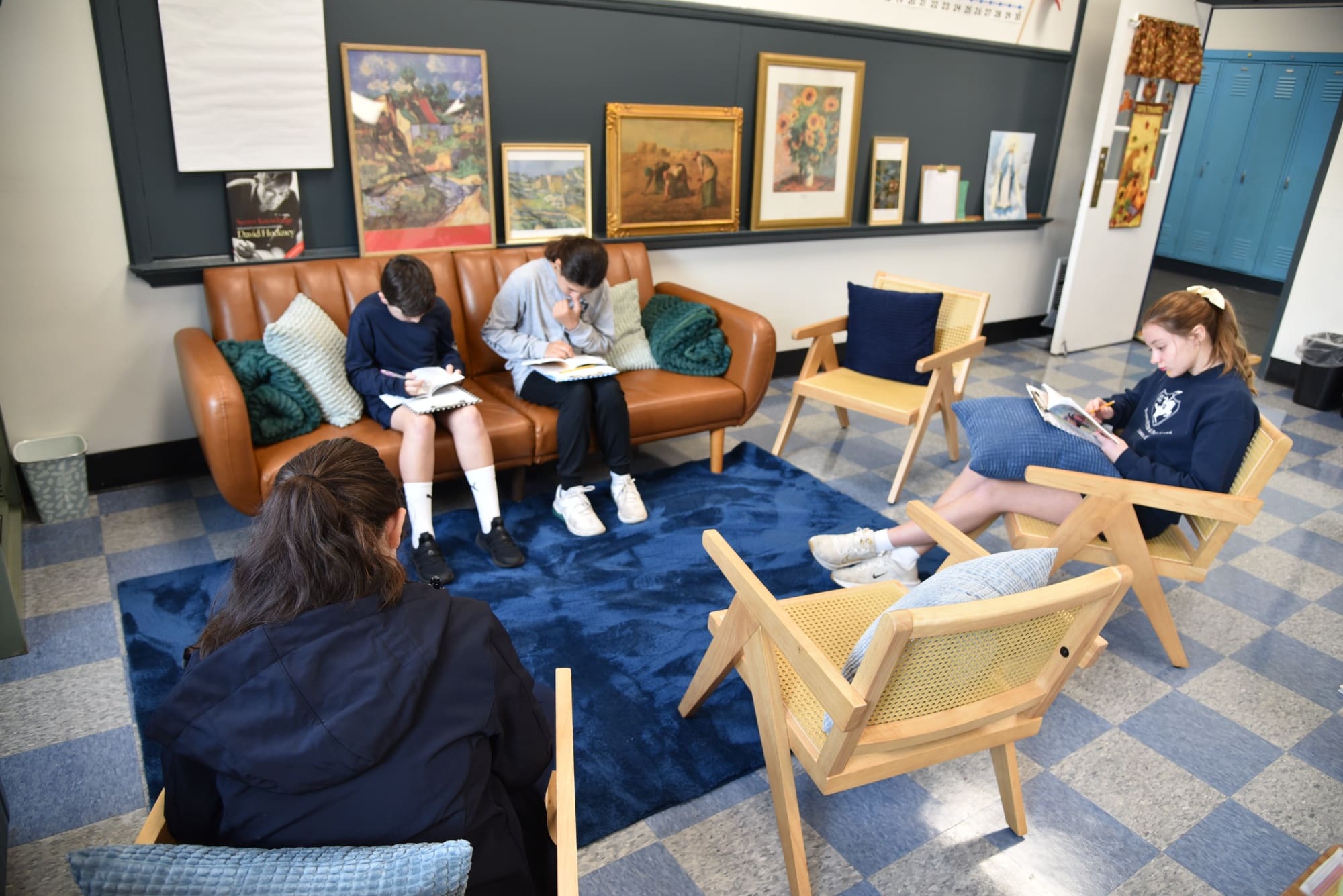 ssppschool-kids-at-school-10